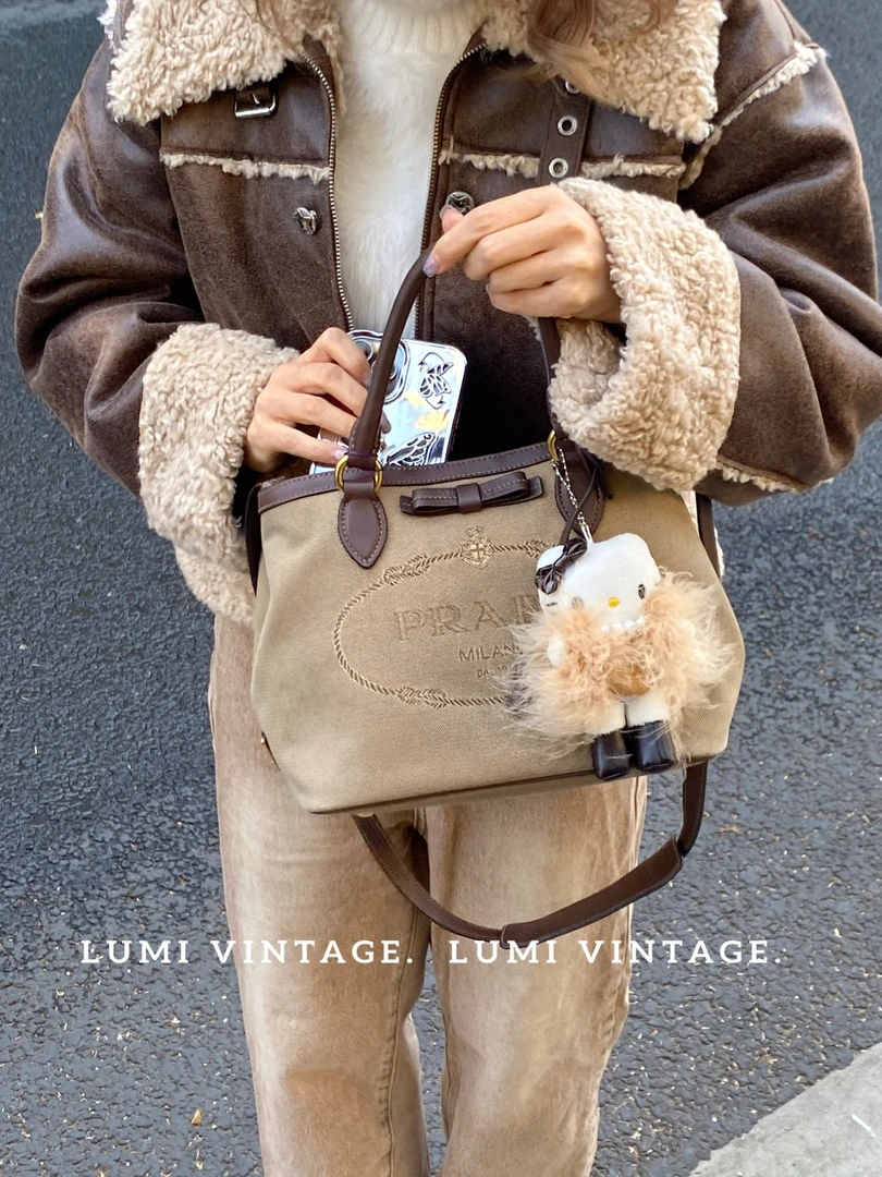 95新 Prada/普拉达 刺绣帆布托特包（找款）