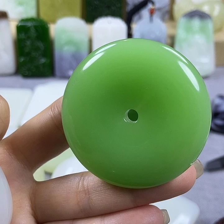 天然玉石未镶嵌一物一拍