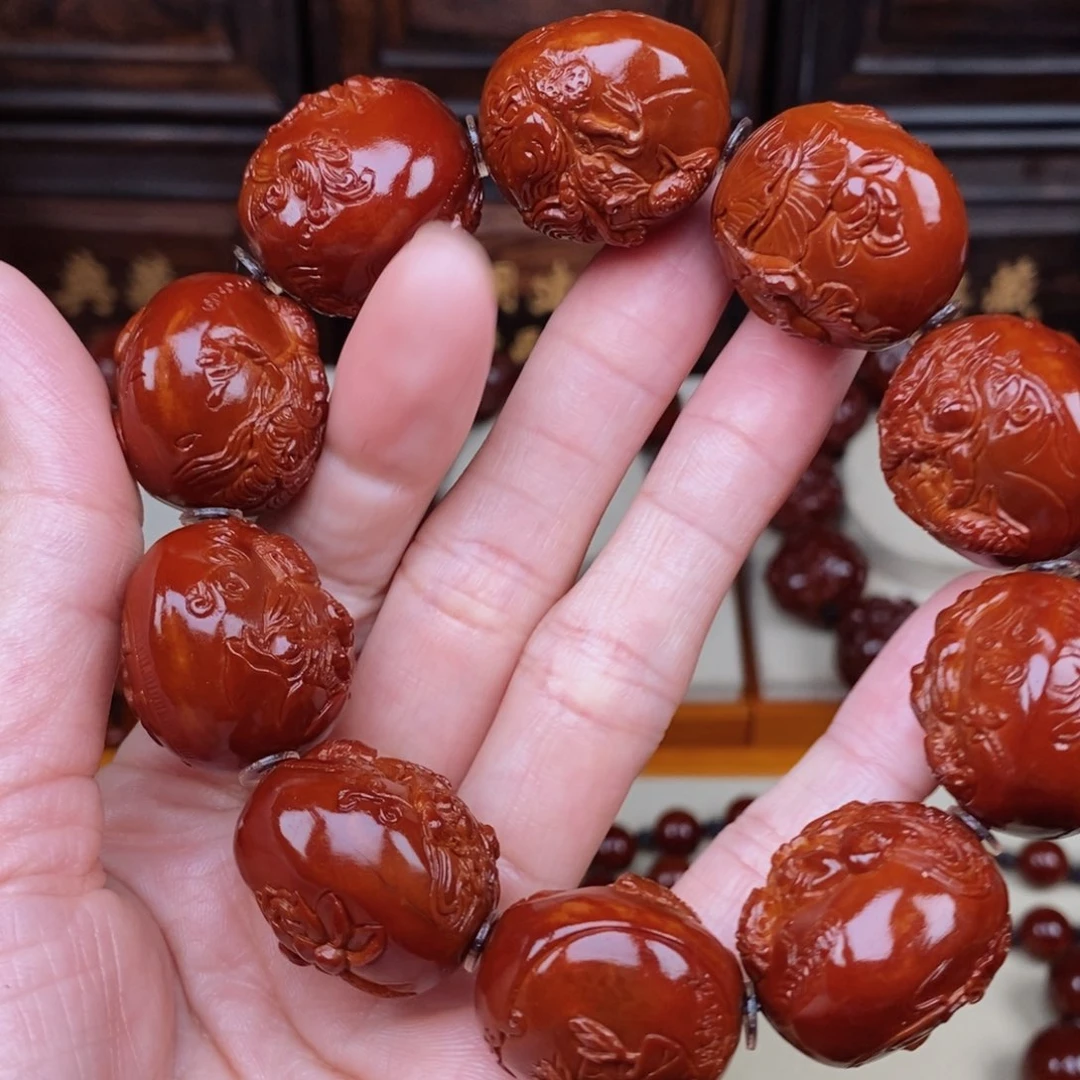 慈***.橄榄核吊坠莲花观音