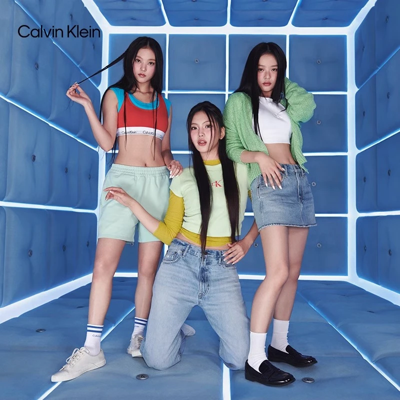 CK Jeans25春秋新款女士休闲杂色纽扣圆领针织开衫