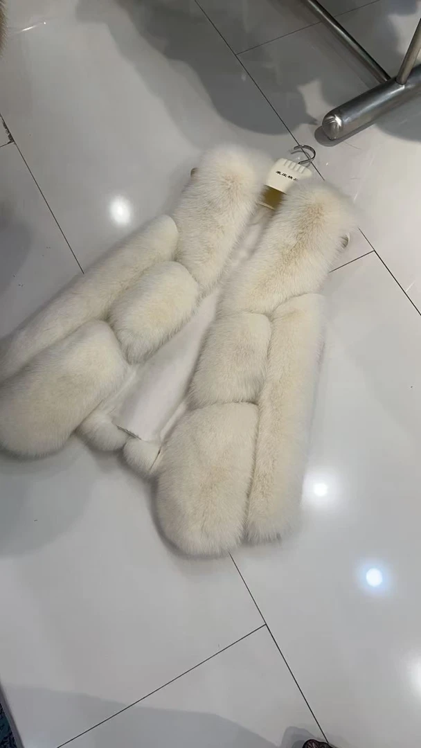 秋冬新款狐狸毛坎肩洋气十足中长款马甲百搭显瘦实用毛马甲保暖