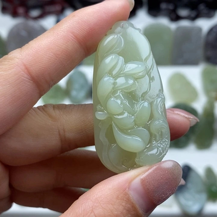 和田玉（糖玉）未镶嵌颈饰81