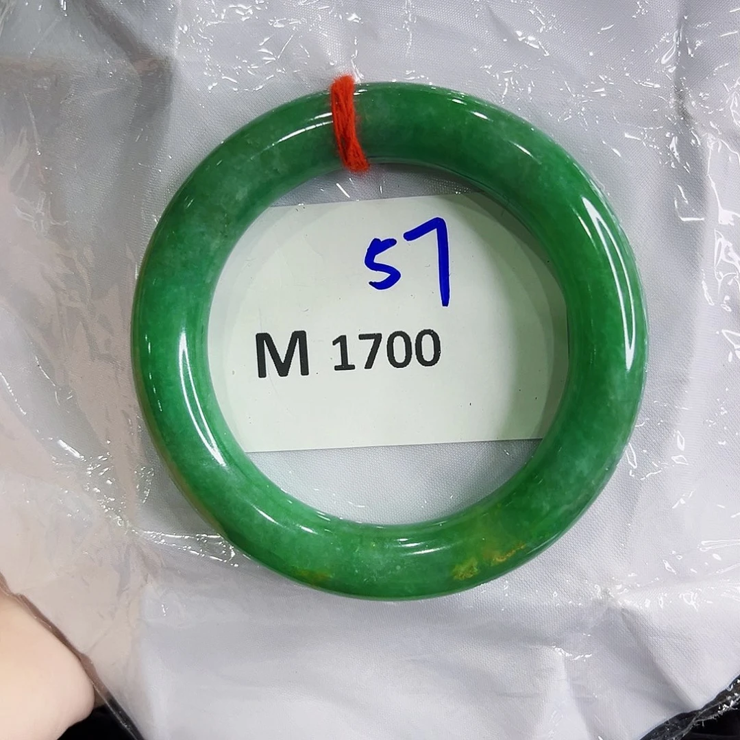 手饰翡翠未镶嵌微瑕