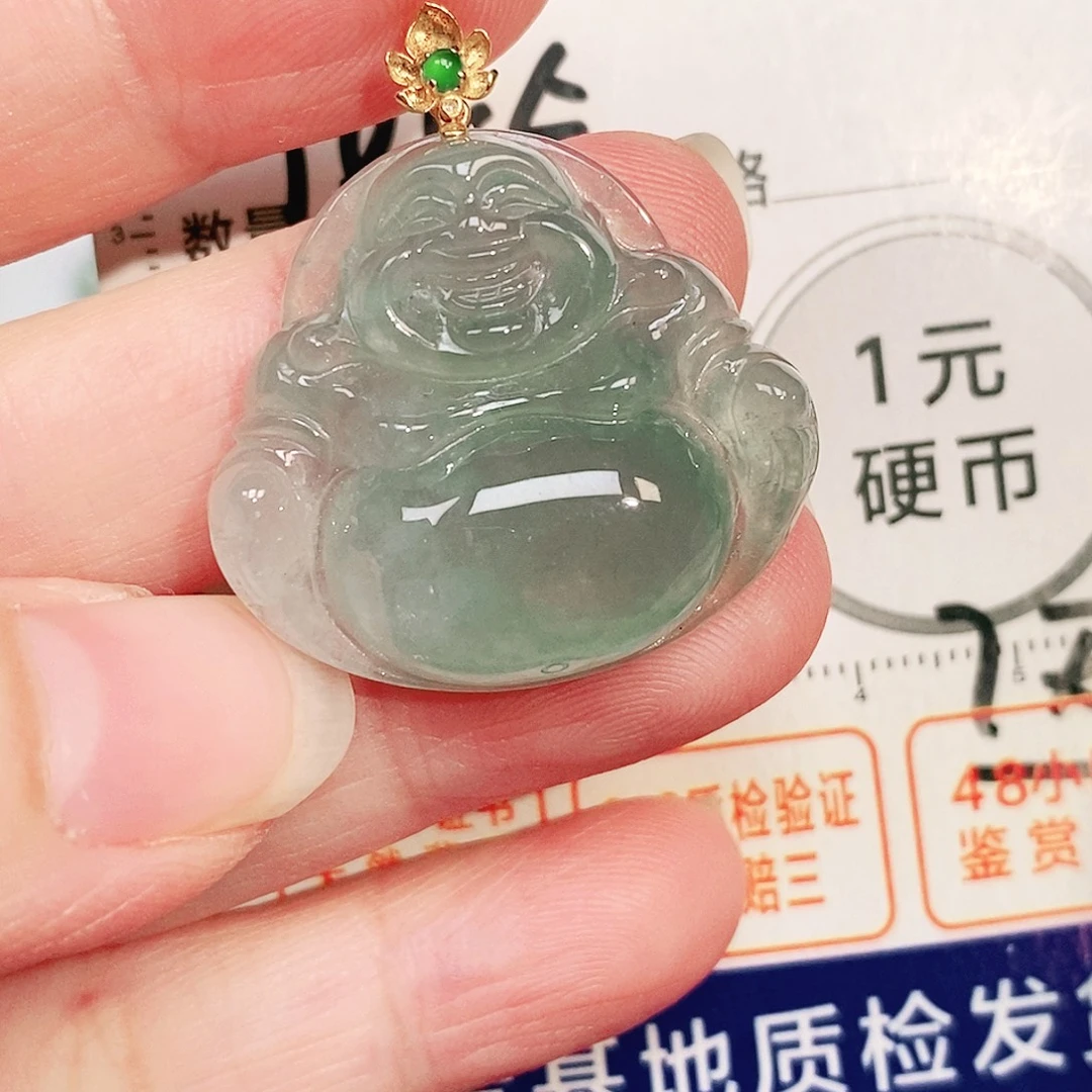颈饰18K金镶嵌翡翠