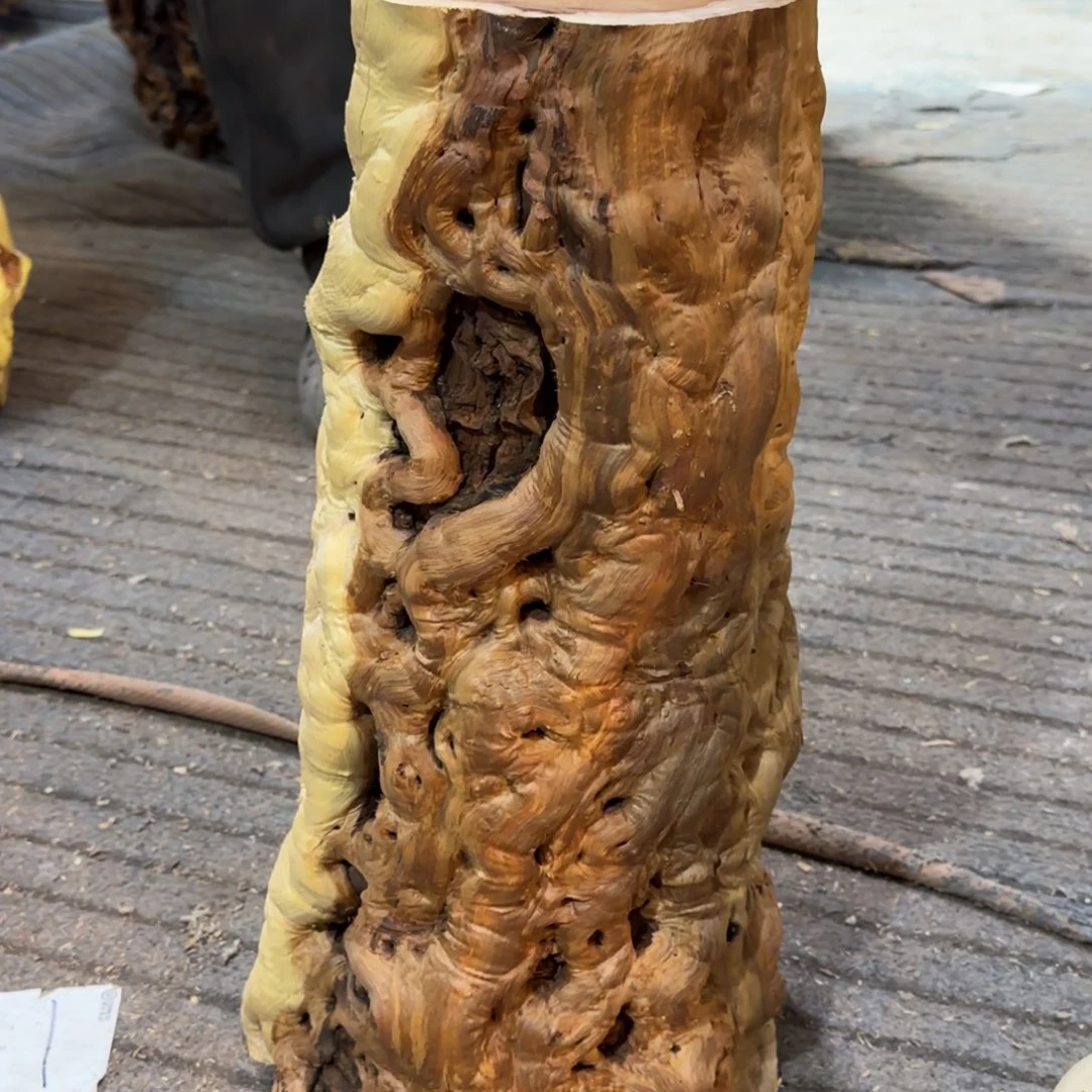 沉***)龙纹鸡心枣木手工艺品