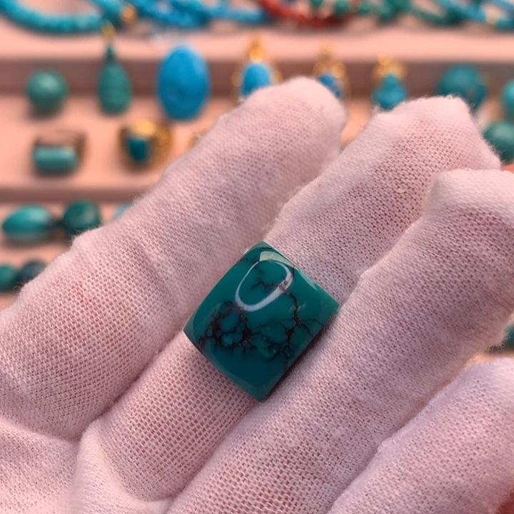 绿松石未镶嵌湖北天然原矿绿松石