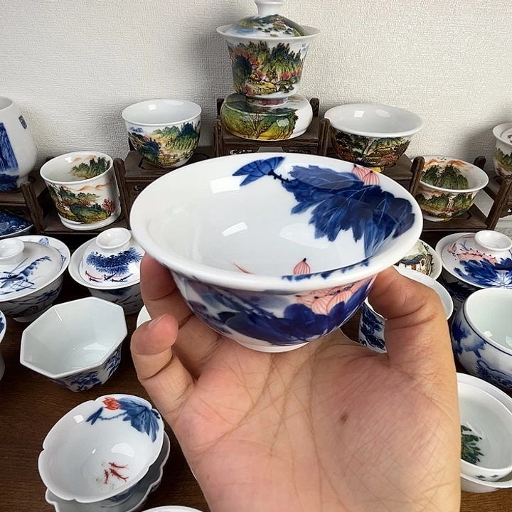 忠意堂釉下彩荷花鳜鱼