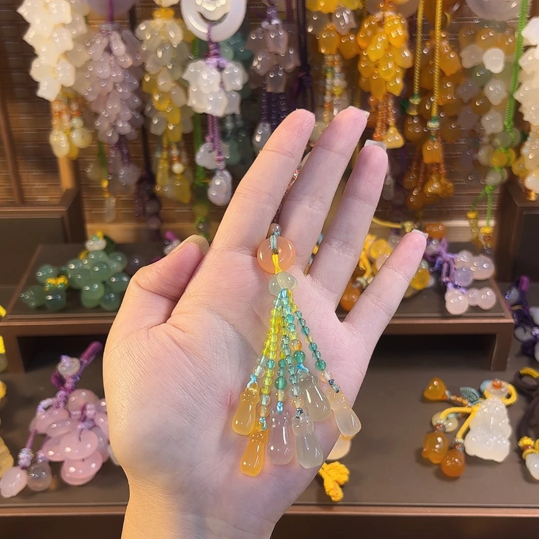 紫***歆玛瑙/玉髓未镶嵌车挂钥匙扣