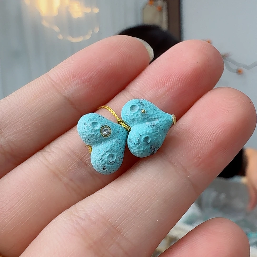 绿松石未镶嵌珠宝奇石