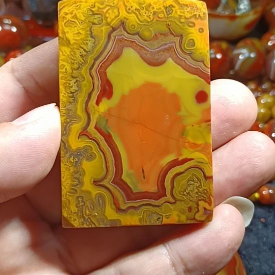 应***住玛瑙/玉髓未镶嵌颈饰