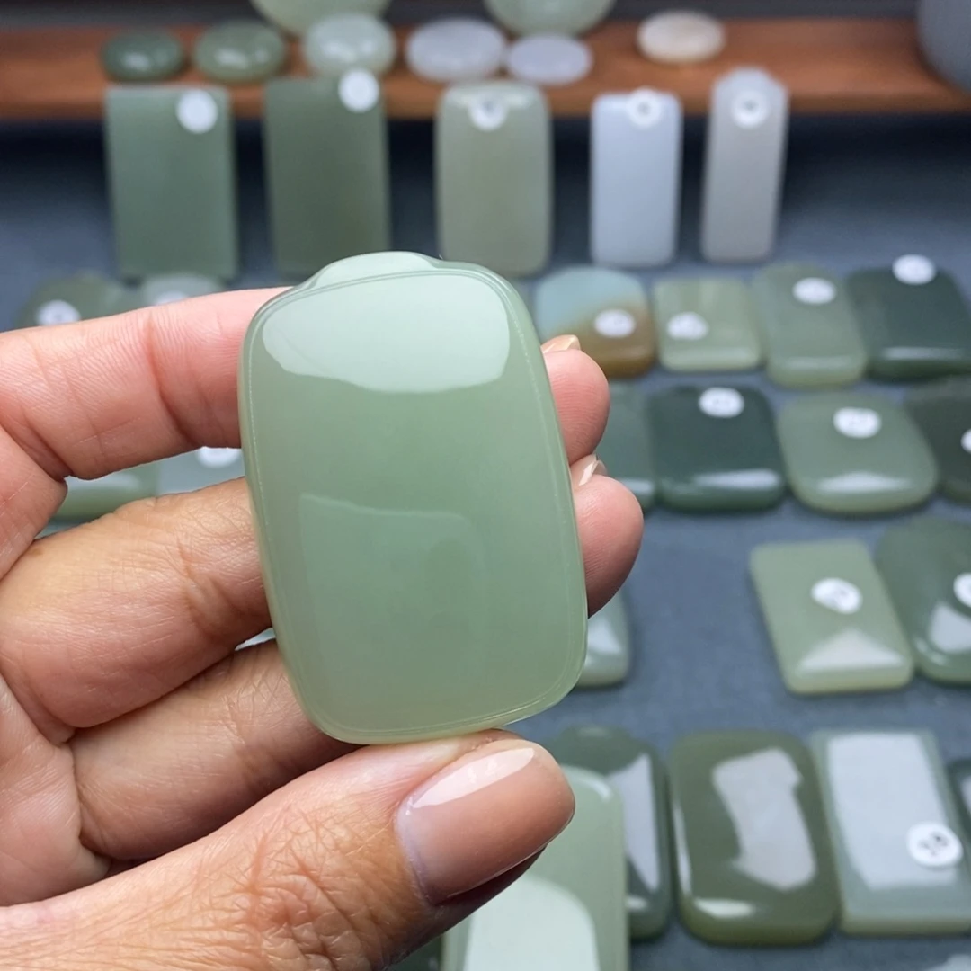 和田玉颈饰未镶嵌?****?