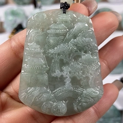 翡翠颈饰未镶嵌山水牌福利