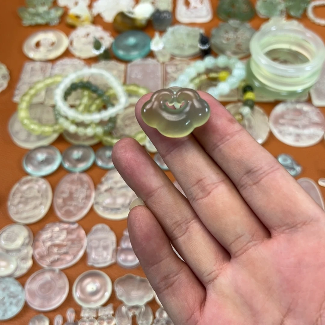 蛇纹石玉未镶嵌多样性随机发一