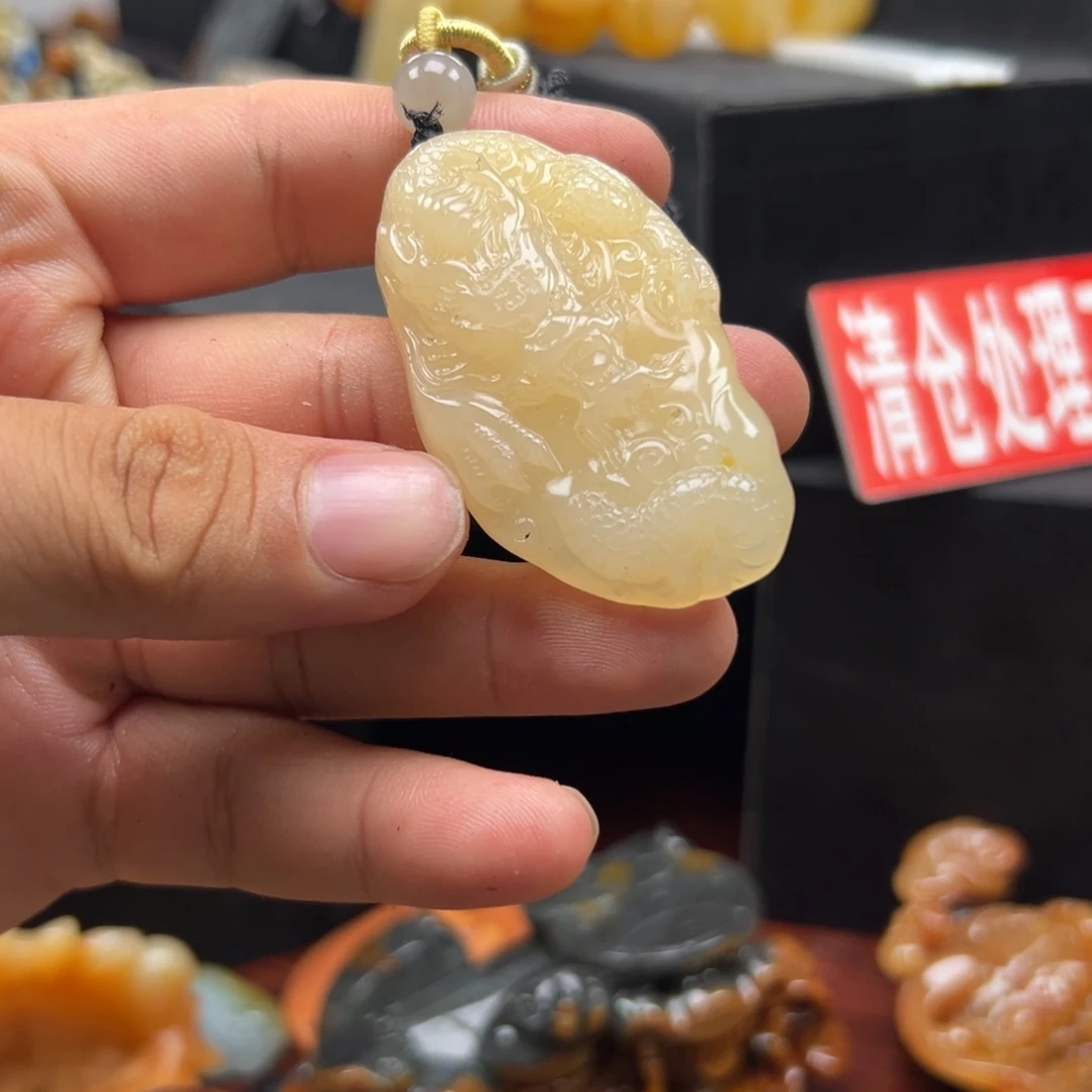 石英质玉（黄龙玉）未镶嵌多样性发货，发其一