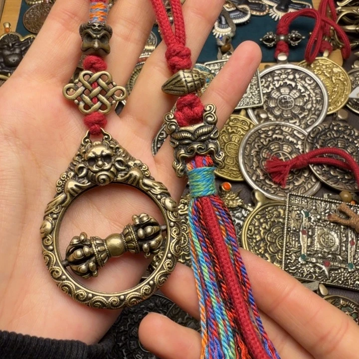 藏传文玩九宫如图