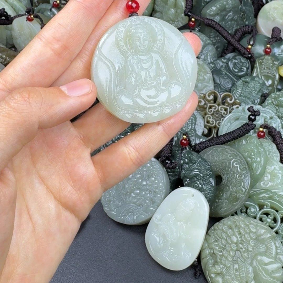 和田玉颈饰未镶嵌