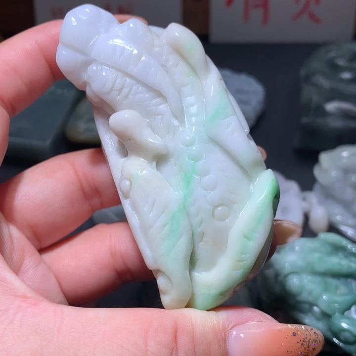 翡翠未镶嵌颈饰保真天然A货翡翠