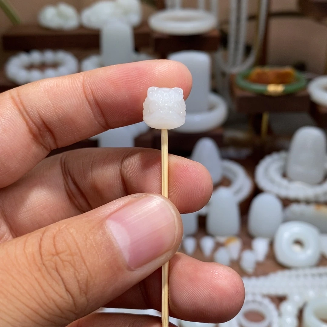 火***射手串未镶嵌和田玉