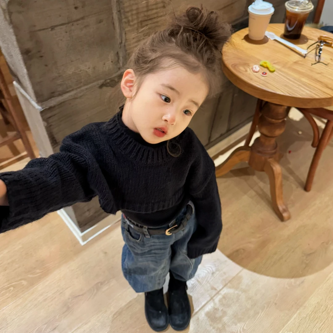 小思家女童25秋冬新韩版洋气半高领打底衫短款套头毛衣牛仔裤套装