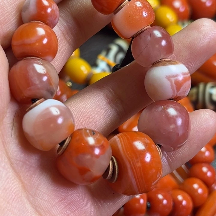 颈饰琉璃璞*.琉璃…………