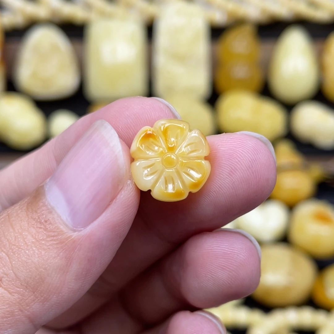 琥珀未镶嵌裸石琥珀蜜蜡