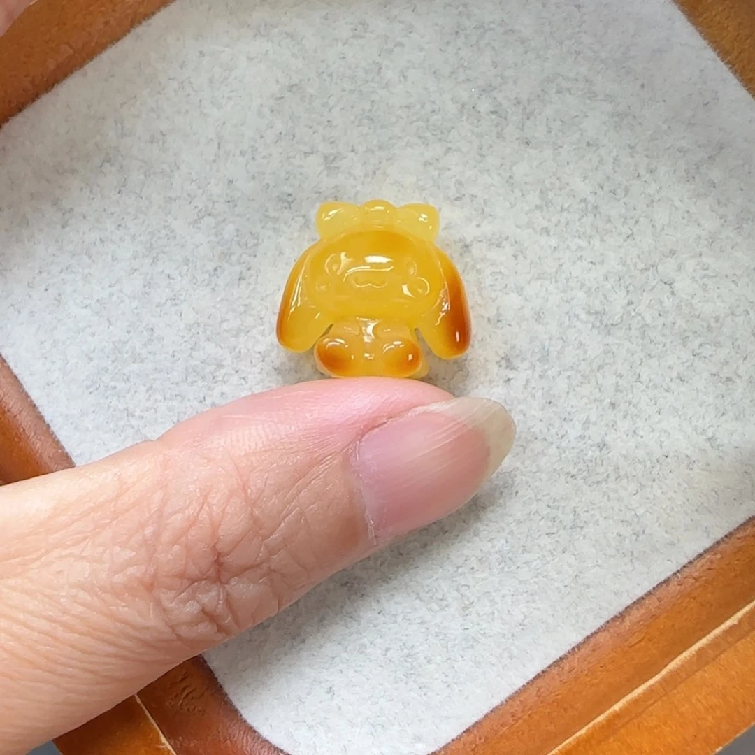 琥珀未镶嵌珠宝奇石定制