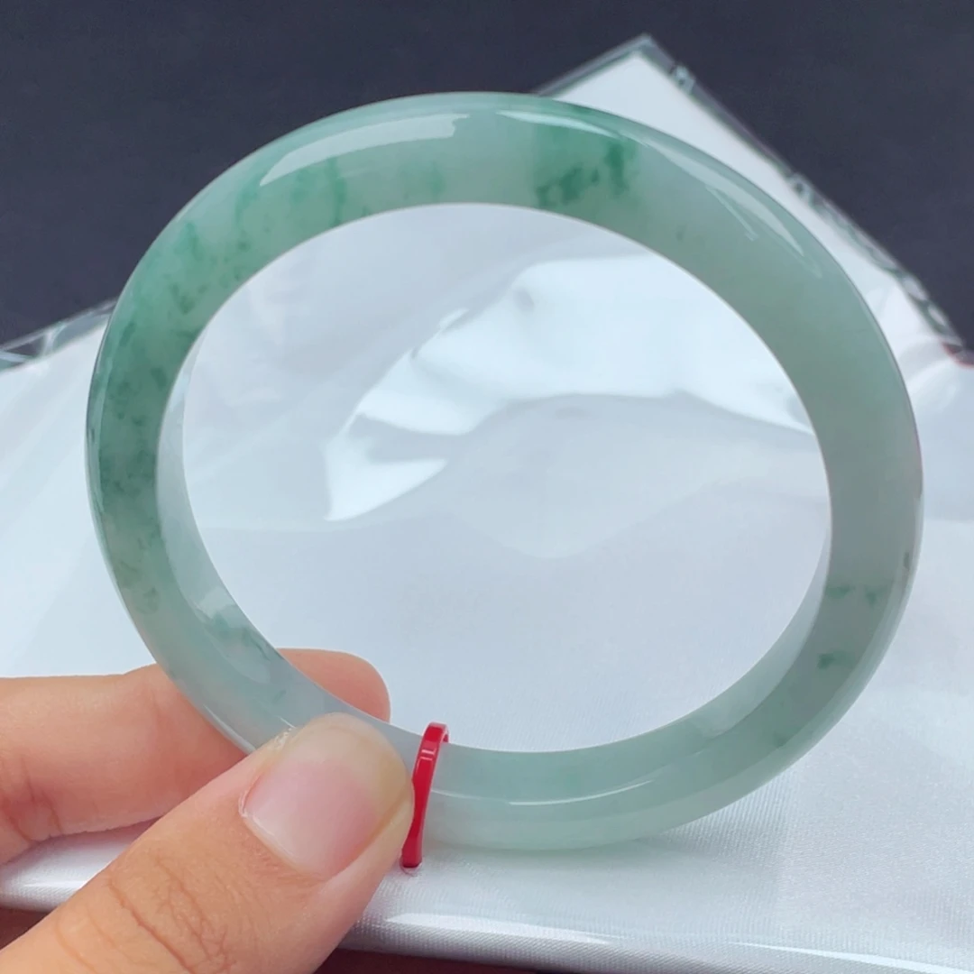 翡翠手镯未镶嵌5758圈