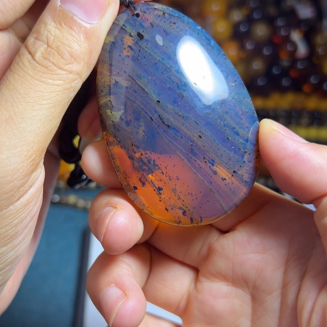 未镶嵌琥珀珠宝奇石117