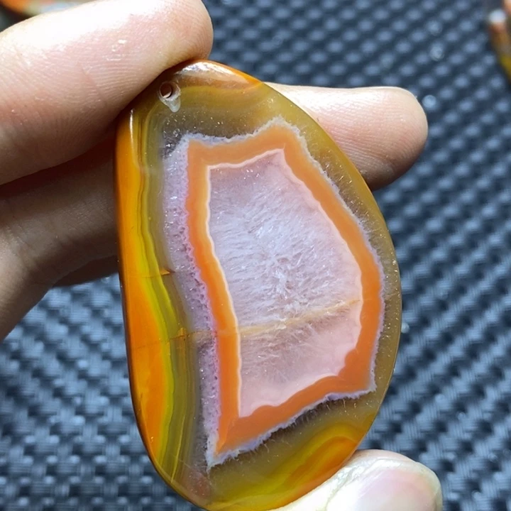 玛瑙/玉髓颈饰未镶嵌咫*