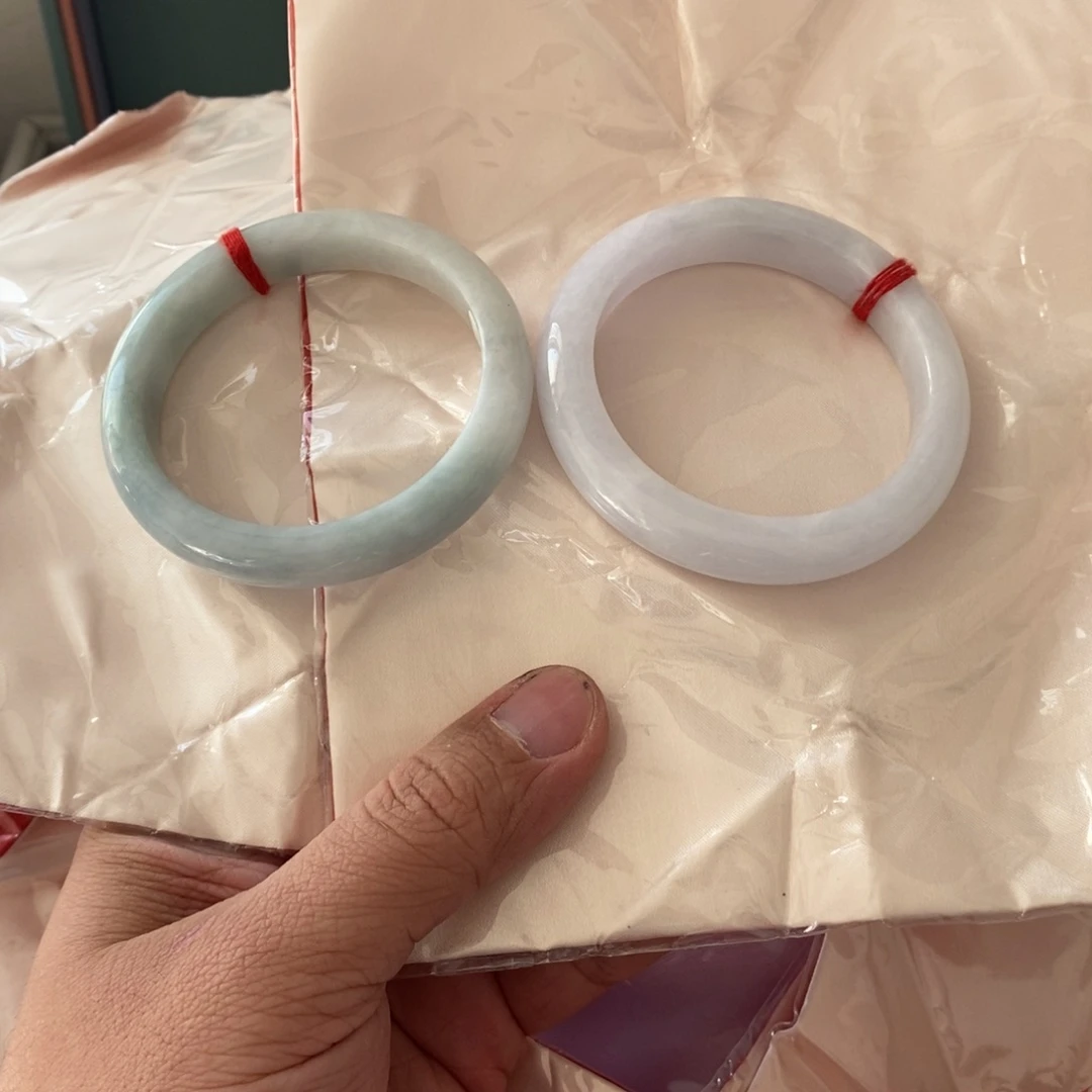 ～***️翡翠未镶嵌手镯俩