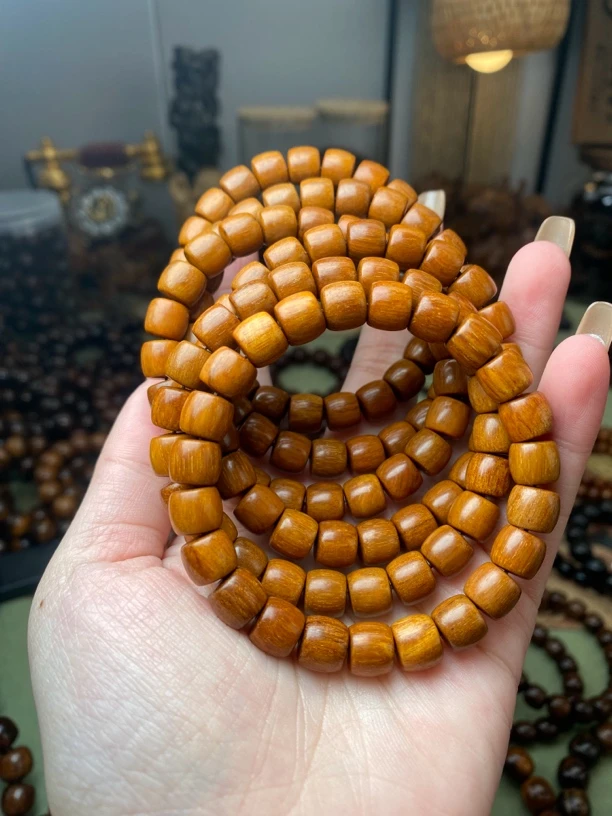 巴布亚贡木年糕浓香单圈8×9手串（799）