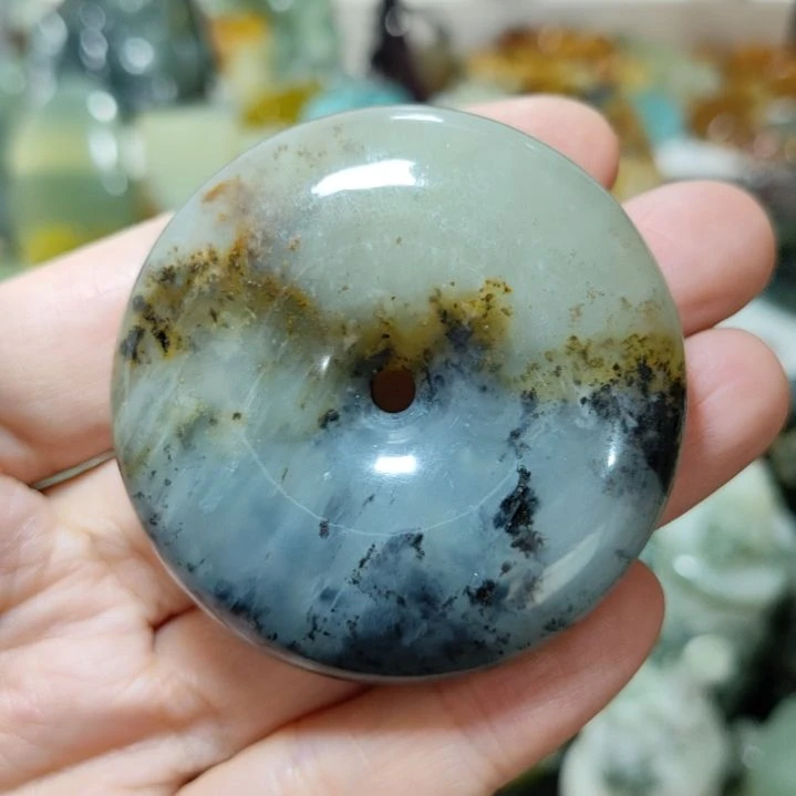 岫玉未镶嵌平安扣