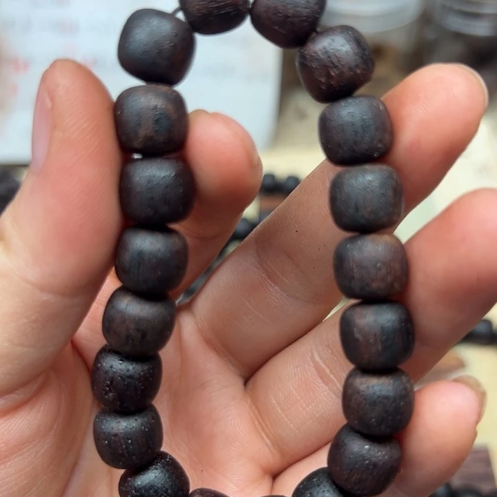 藤类降真香10老型红黑油结晶