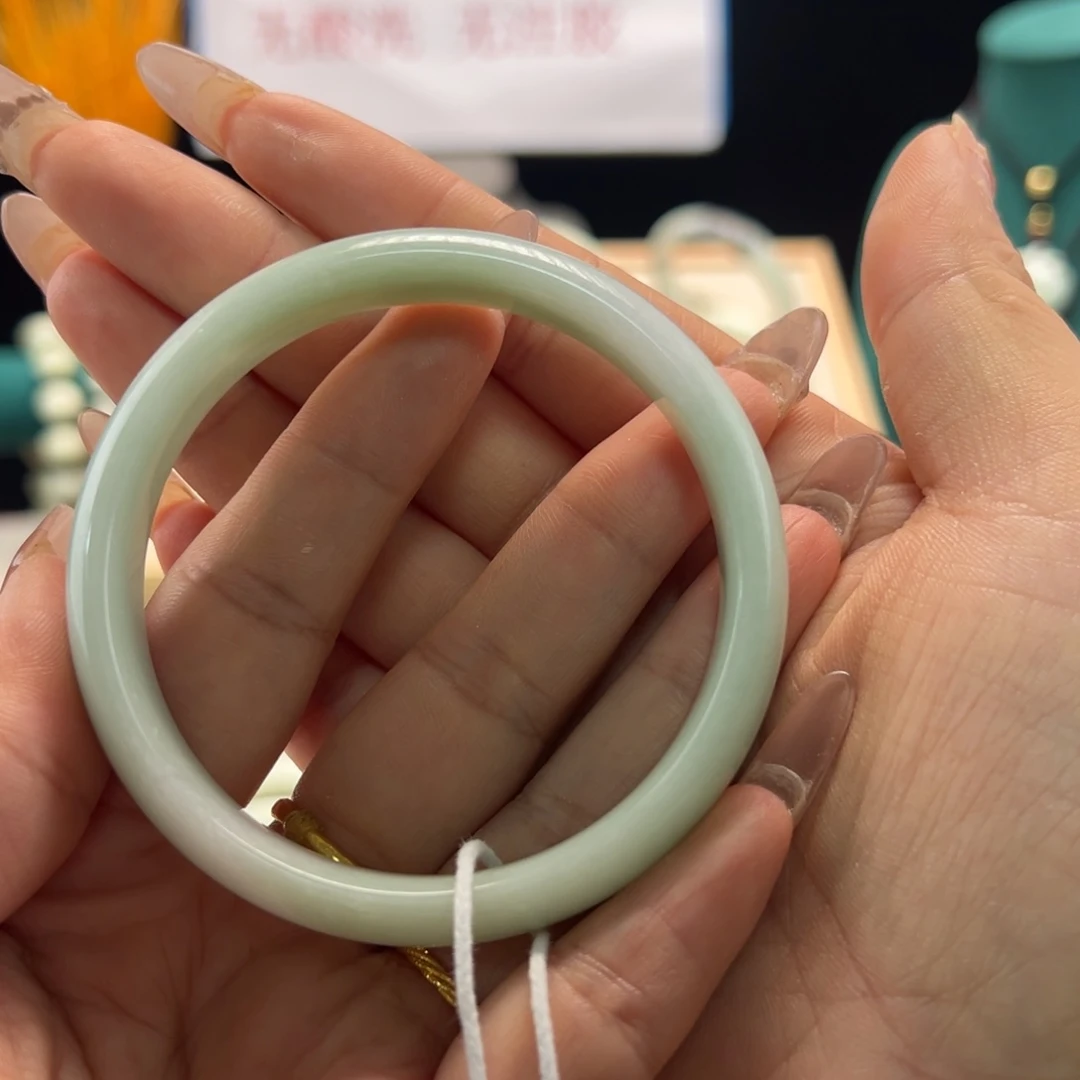 未镶嵌手镯蓝田玉（蛇纹石化大理石玉）荷*漫