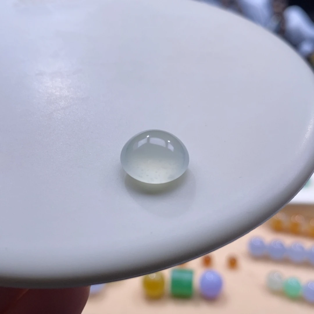 翡翠未镶嵌颈饰翡翠冰亮黄蛋面