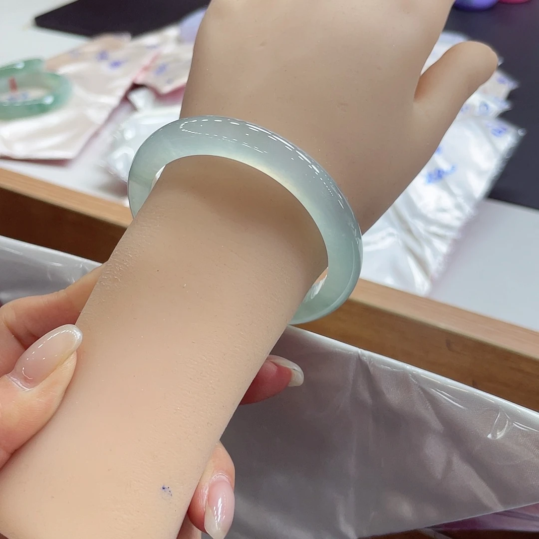 未镶嵌手镯翡翠95 号