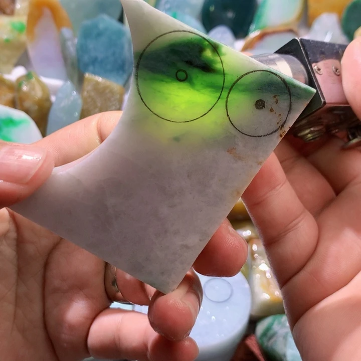 翡翠未镶嵌颈饰缅甸天然翡翠牌子片料珠子平安扣吊坠