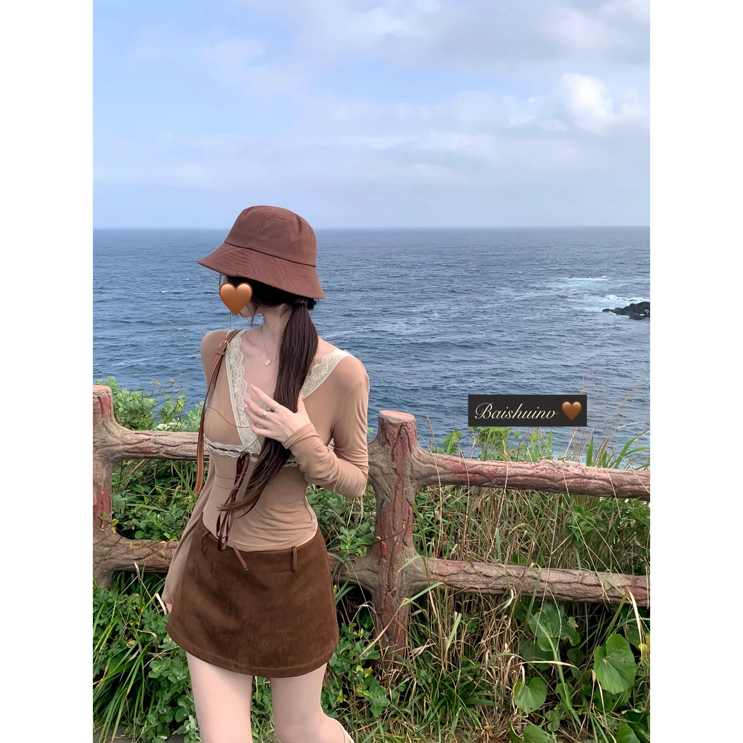 白水女 奶皮蕾丝T 蕾丝花边V领T恤女秋季韩系设计感收腰显瘦上衣