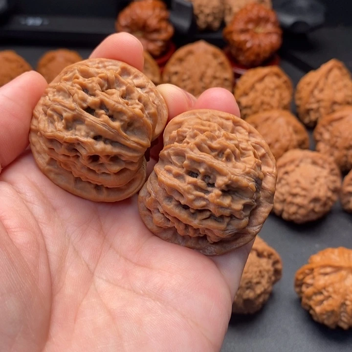 文玩核桃把件40天地