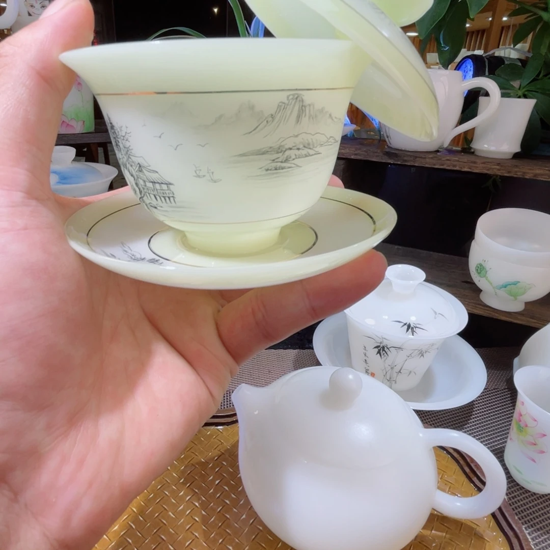 手绘的小卡也是很好看啊好喜欢啊好喜欢