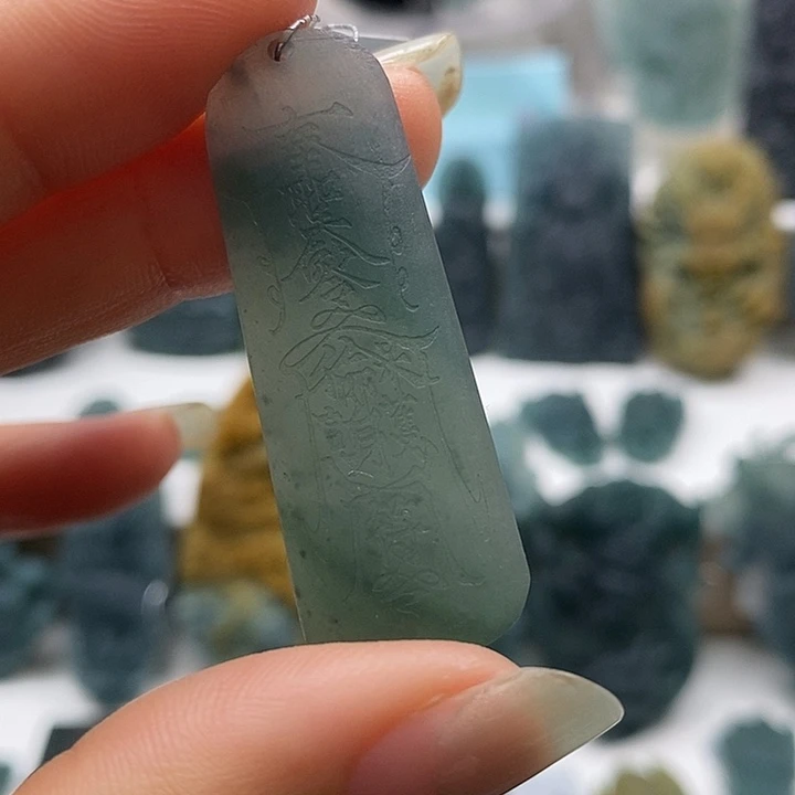 定制翡翠未镶嵌翡翠