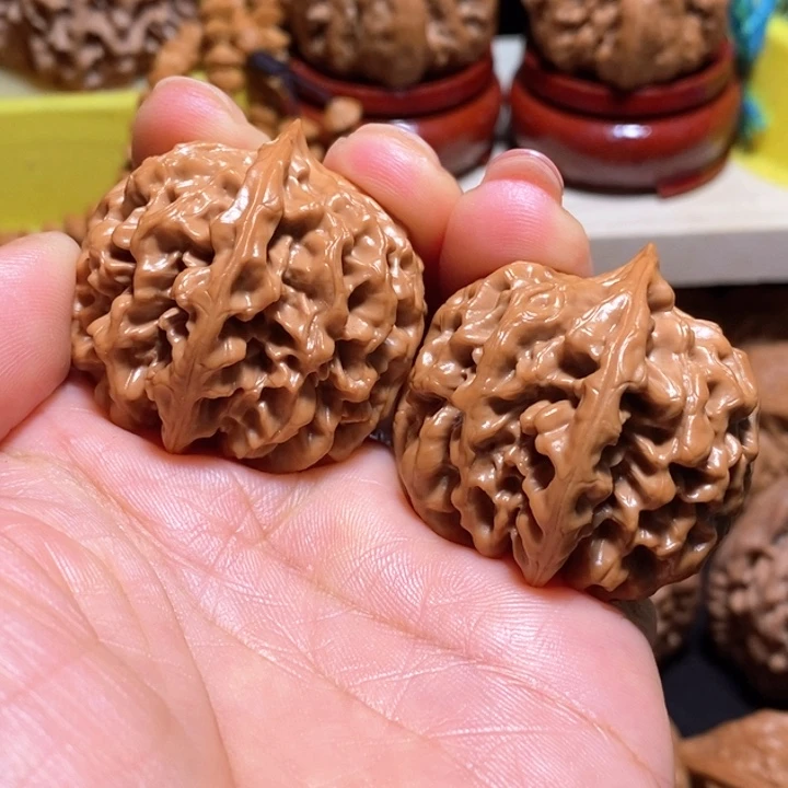 树***止桃核把件秦闷全品36➕尺