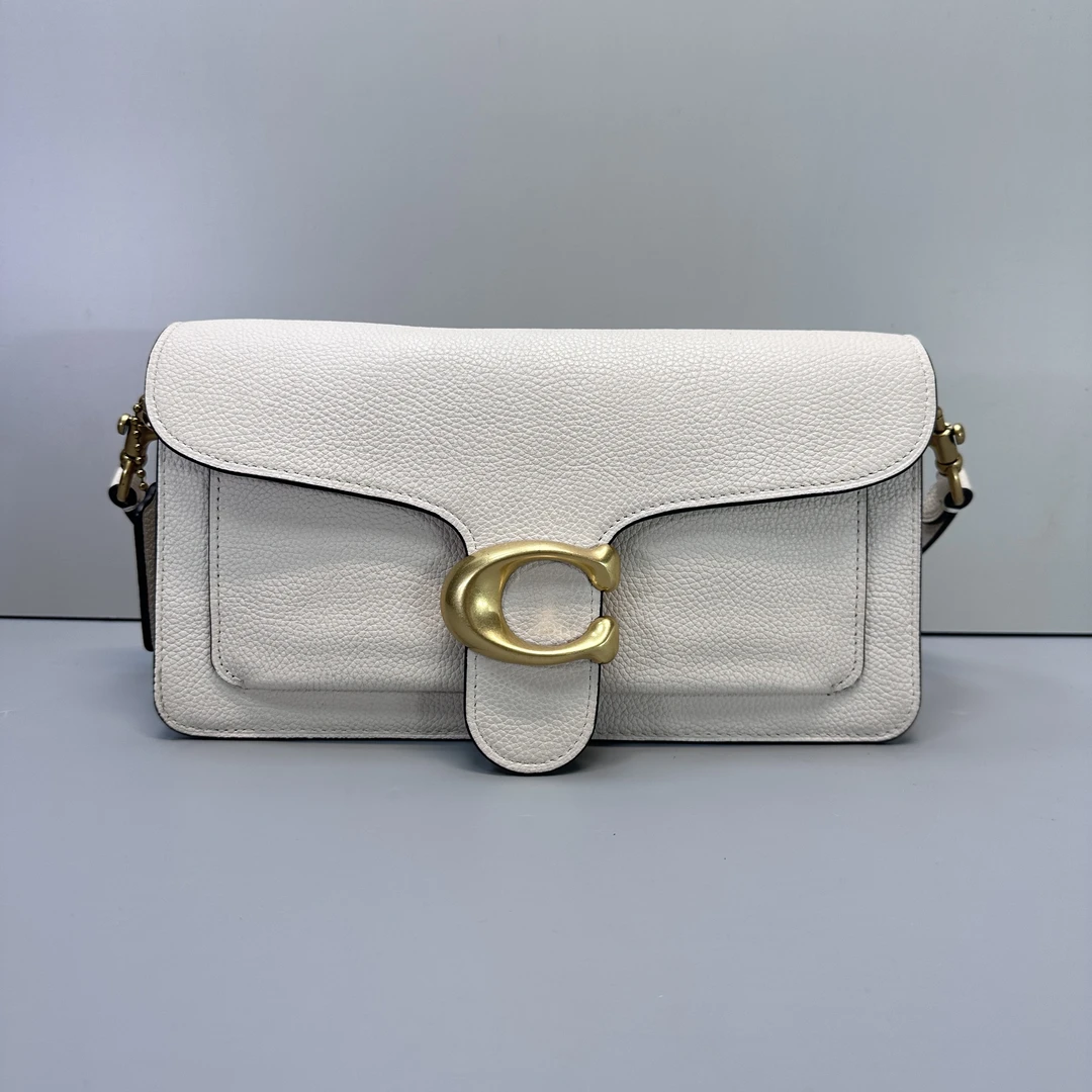 95新 COACH/蔻驰 tabby26白色酒神包26*14*7cmM020807