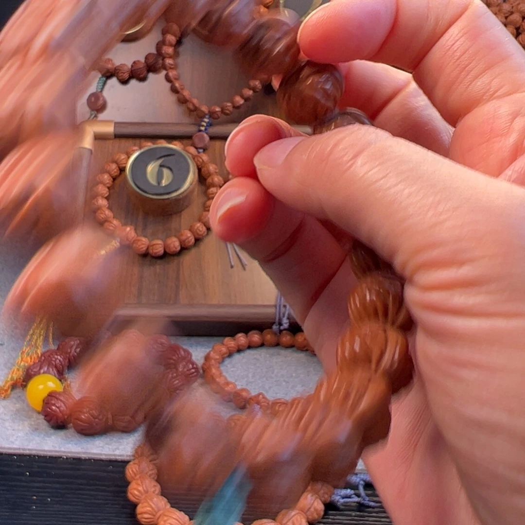 【闪购商品】桃核手串15野生金蟾