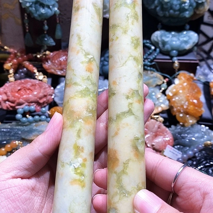 岫玉未镶嵌毛衣链