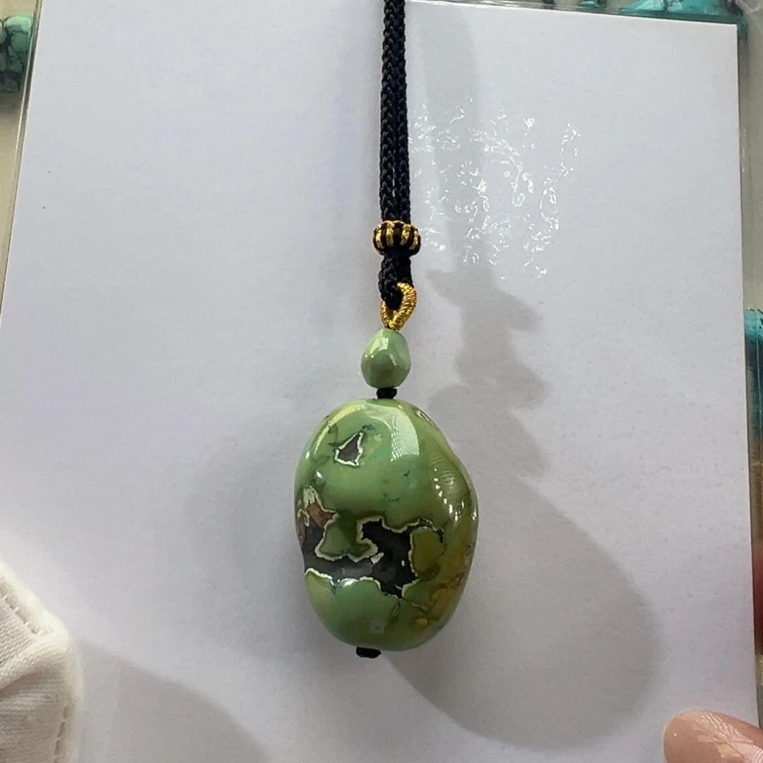 绿松石未镶嵌挂件