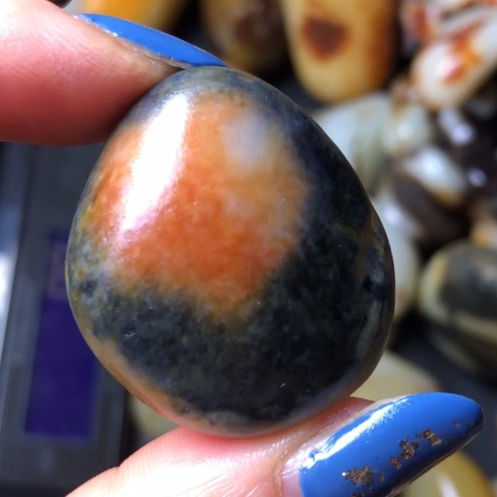 和田玉未镶嵌珠宝奇石