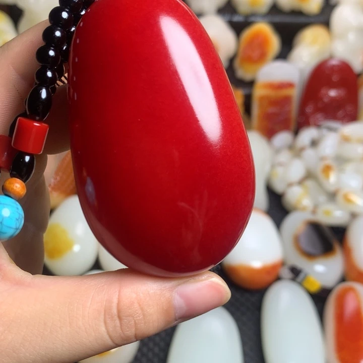 果**甜新疆戈壁石五彩石