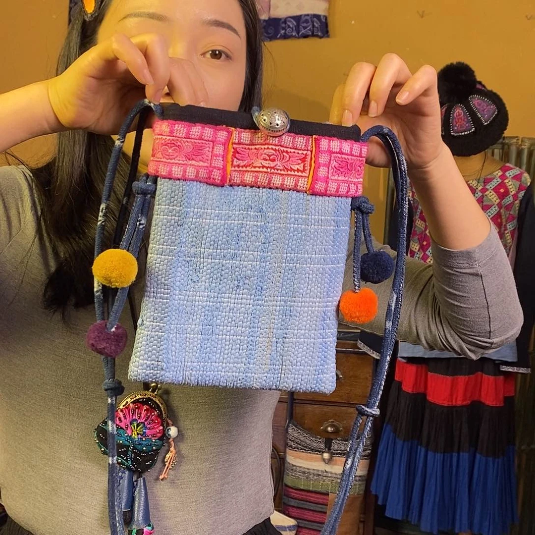 织绣手工制作裂织包