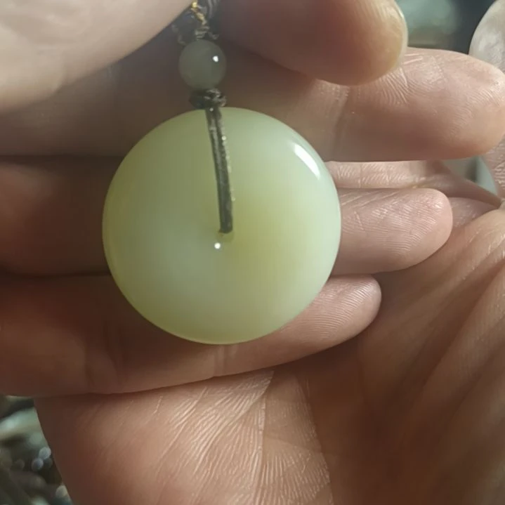 和田玉（糖玉）未镶嵌颈饰